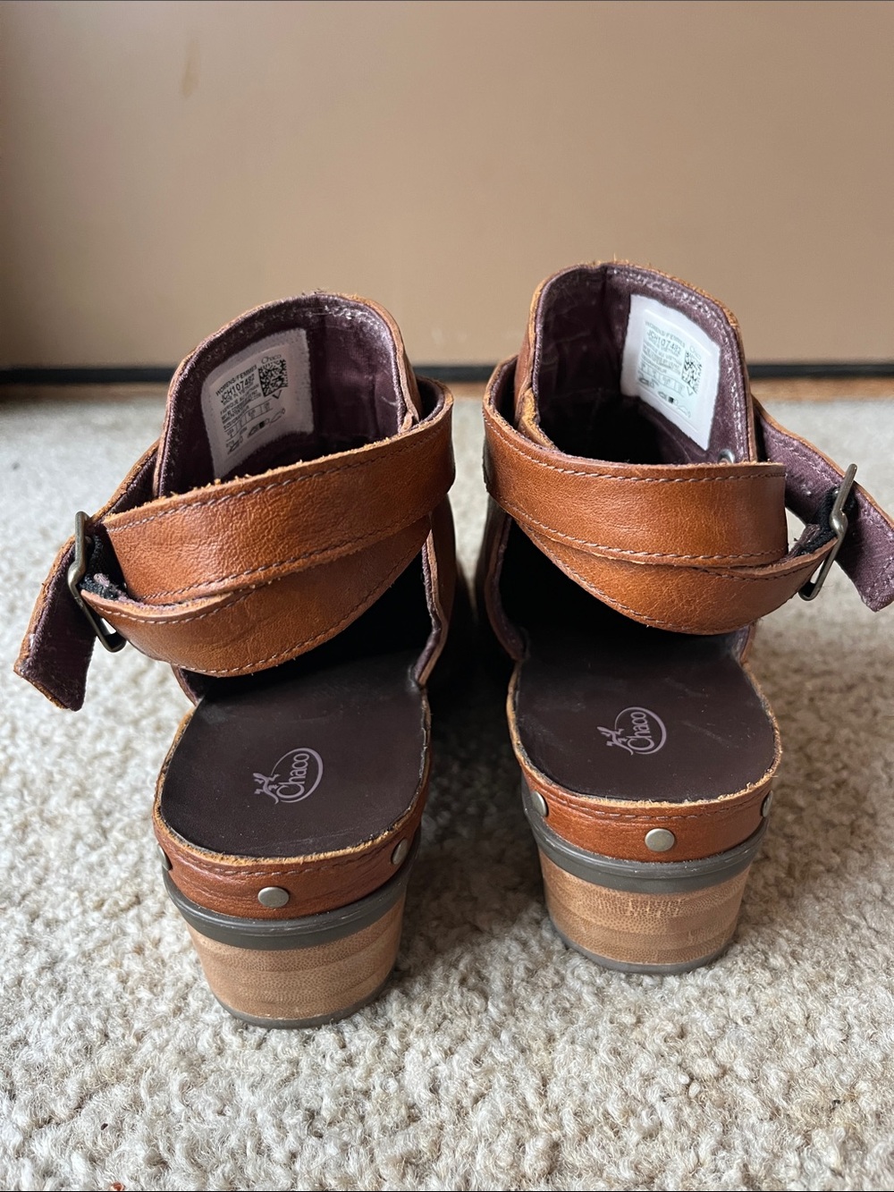 Clogs - Picture 3 of 5